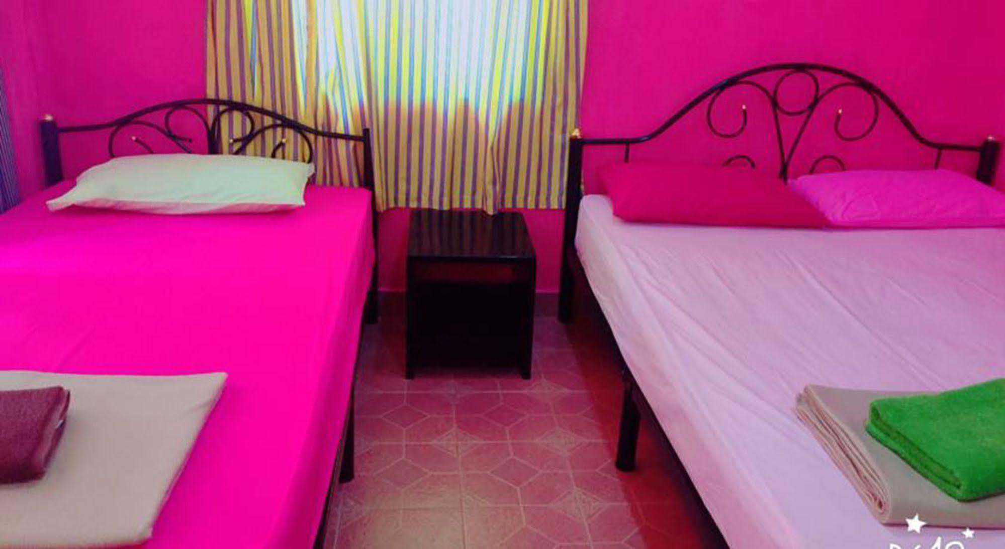 Bamboozle Hostel 핫 린 외부 사진